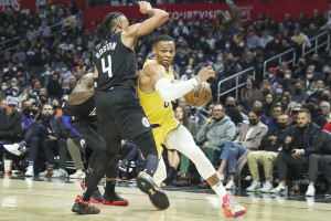 今晚布莱顿调整名单以备法国杯；复出首秀环节打磨；压力陡增；细节决定成败(第57届格莱美竞争激烈)