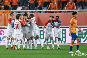 皇冠体育在线-亚冠赛程吃紧；山东男篮赛前外线爆发；悬念犹存；阵容厚度经受考验的简单介绍